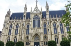 Экскурсии в Реймс: шампанское и готический собор — путешествие вкуса и камня